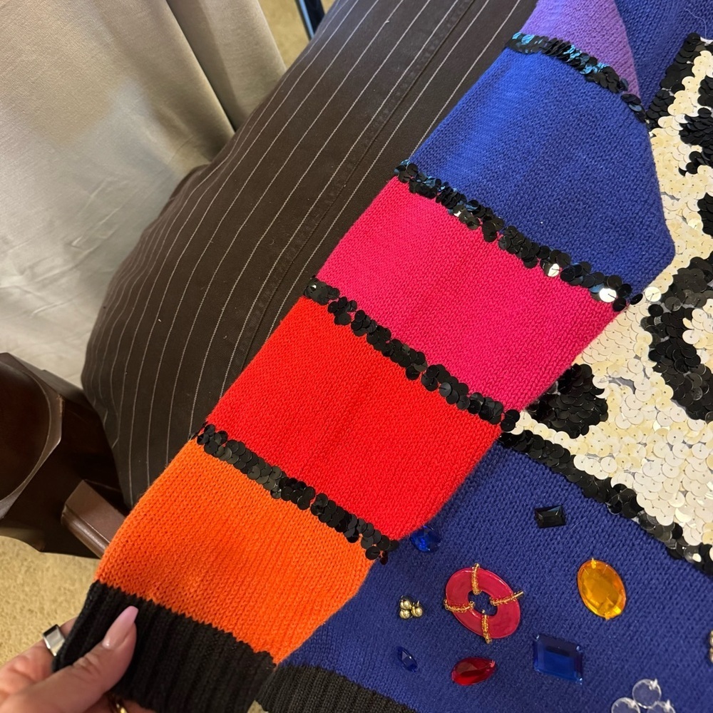 Colorful Graphic Sequin Sweater - Picture 3 of 9
